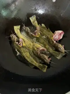 Make The yellowfish step 2