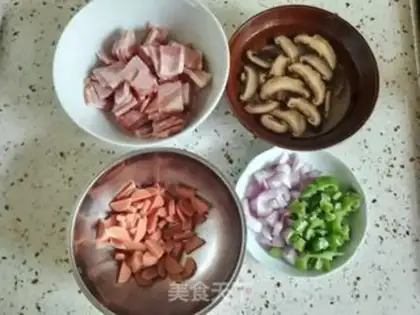 Make Bacon pizza step 0