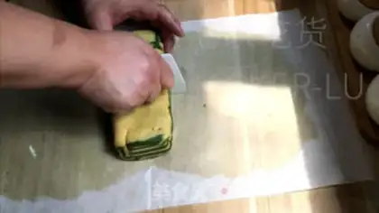 Make Tea marble cookies step 18