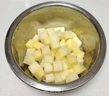Make Favorite potatoes step 1