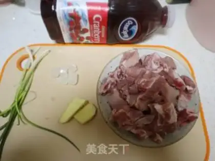 Make Cranberry juice for ribs step 0