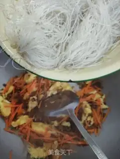 Make Onion carrots, fried tart fan step 6