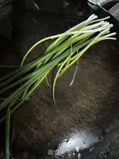 Make Garlic fans step 3