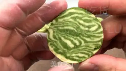 Make Tea marble cookies step 27