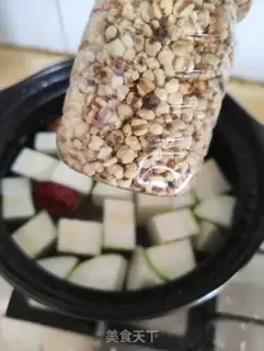 Make Chicken bone soup for Chestnut step 6