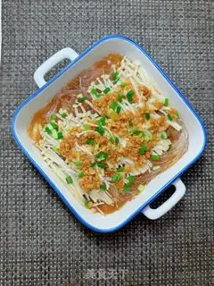 Make Garlic fans step 10