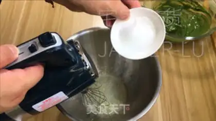 Make Tea and cream muffins step 2
