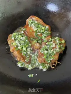 Make Salt onion chicken leg step 11