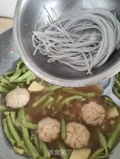 Make Meatball bean soup step 9
