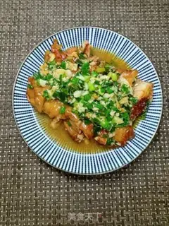 Make Salt onion chicken leg step 14