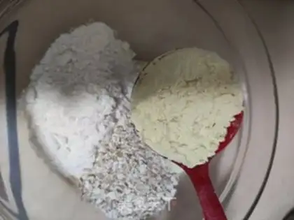 Make Egg oatmeal step 2