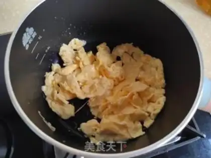 Make Sour bean fried eggs step 3