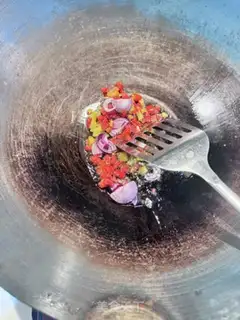 Make Pippie chicken fried rice step 1