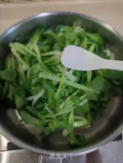 Make Garlic sauce step 5
