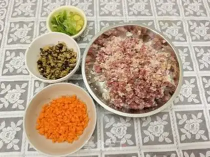Make The lichen meatloaf step 0