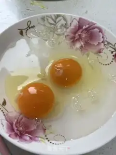 Make Flower clams and eggs step 4