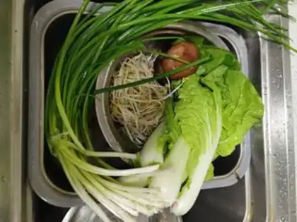 Make A boiled meatball step 1