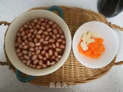 Make Squirting peanuts step 1