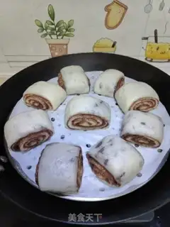 Make Doudou rolls step 10