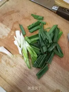 Make Spicy chickens, soybeans step 3