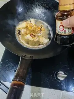 Make Red-burned chicken legs step 5