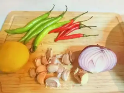 Make Lemon pickled prawn step 2
