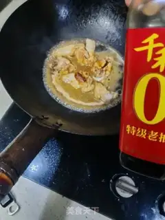 Make Red-burned chicken legs step 6