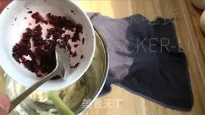 Make A tea and cheese cranberry bag step 10