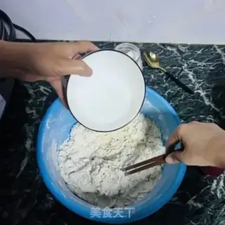 Make Spray rolls step 2