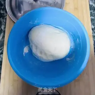 Make Spray rolls step 3