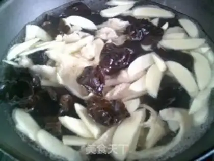 Make Black-mucked noodles step 3