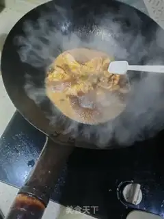 Make Red-burned chicken legs step 9