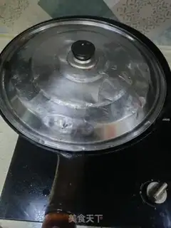 Make Red-burned chicken legs step 10