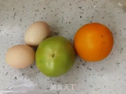 Make Eggs and tomatoes step 0