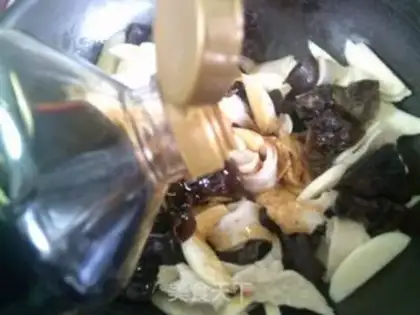 Make Black-mucked noodles step 5