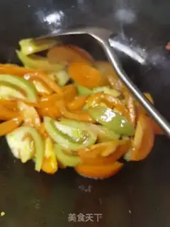 Make Eggs and tomatoes step 3