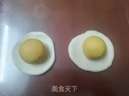 Make Double-coloured buns step 4