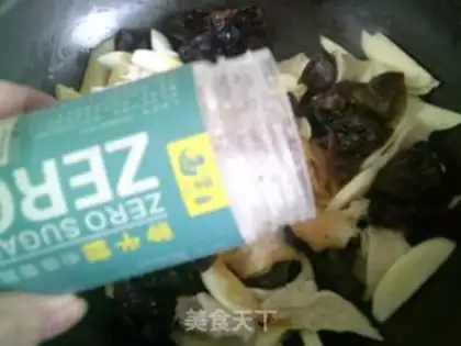 Make Black-mucked noodles step 7