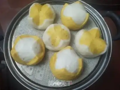 Make Double-coloured buns step 10