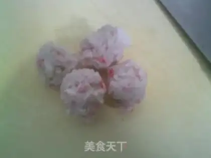 Make Mushroom shrimp-flavored crotch step 1