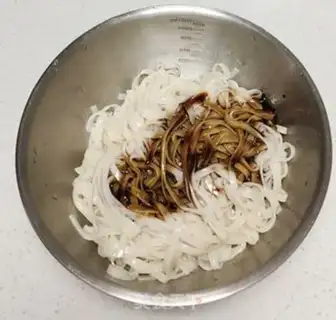 Make Onion noodles step 9