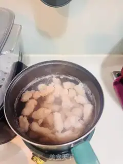 Make cucumber-mucked shrimp step 0