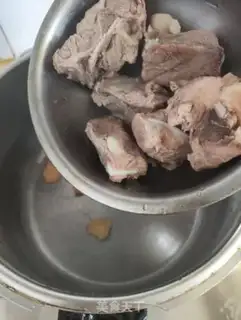 Make Hubei Lin fan soup step 3