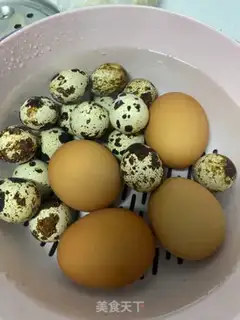 Make Five spicy tea eggs step 0