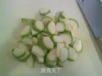 Make The pickled tarantulas are stinging step 3