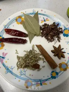 Make Five spicy tea eggs step 2