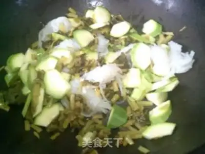 Make The pickled tarantulas are stinging step 5