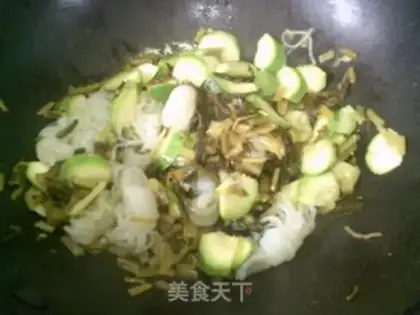 Make The pickled tarantulas are stinging step 8