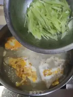 Make Egg soup from a corset step 4