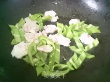 Make Shrimp-flavored chili for noodle step 5